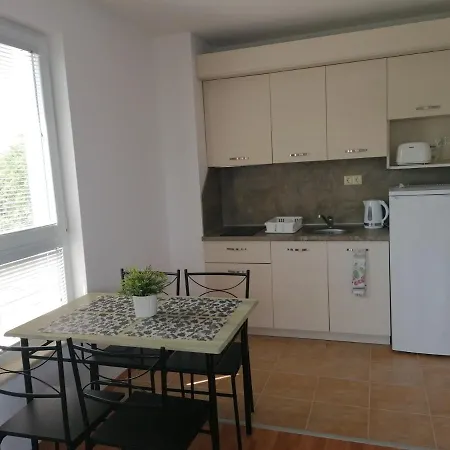 Apartment Sun 6 апартамент морски изглед *