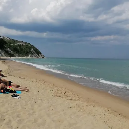 Sun 6 апартамент морски изглед Apartment Byala (Varna)